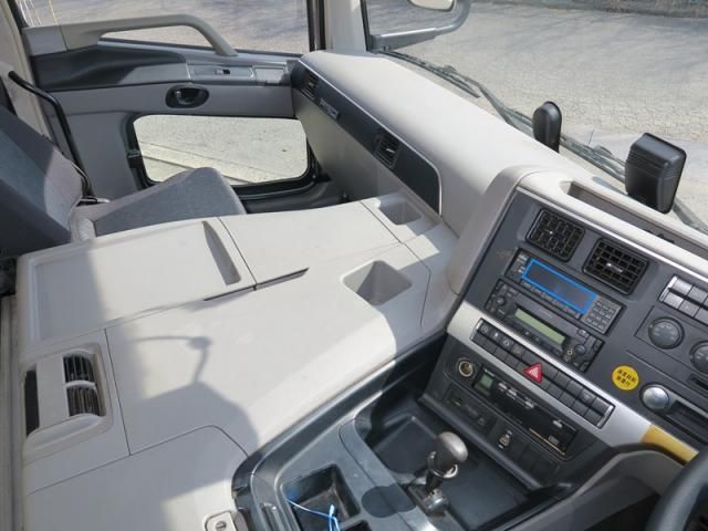 MITSUBISHI FUSOU SUPER GREAT 2018 Image 31