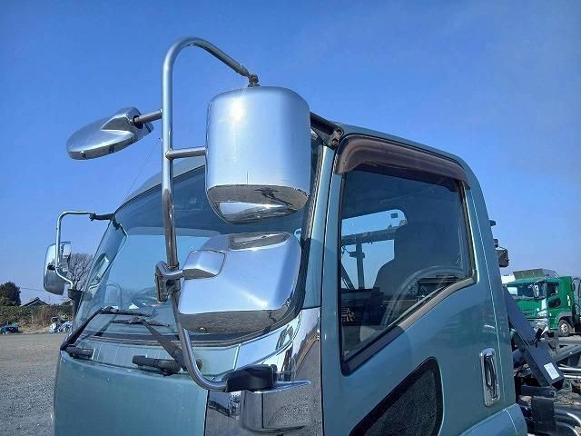 ISUZU FORWARD 2015 Image 31