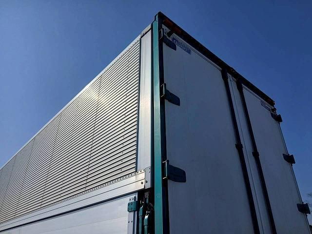 NISSAN DIESEL QUON 2008 Image 31