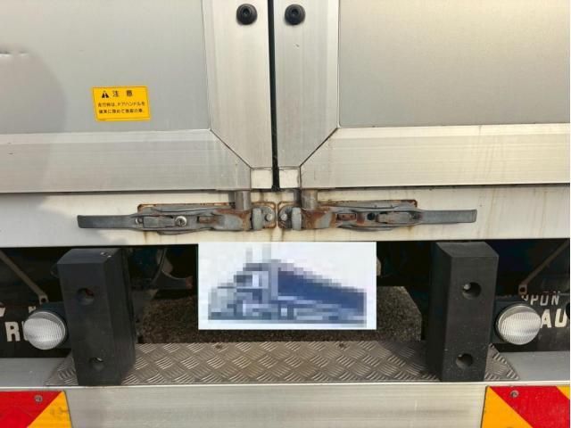 MITSUBISHI FUSOU SUPER GREAT 2015 Image 31