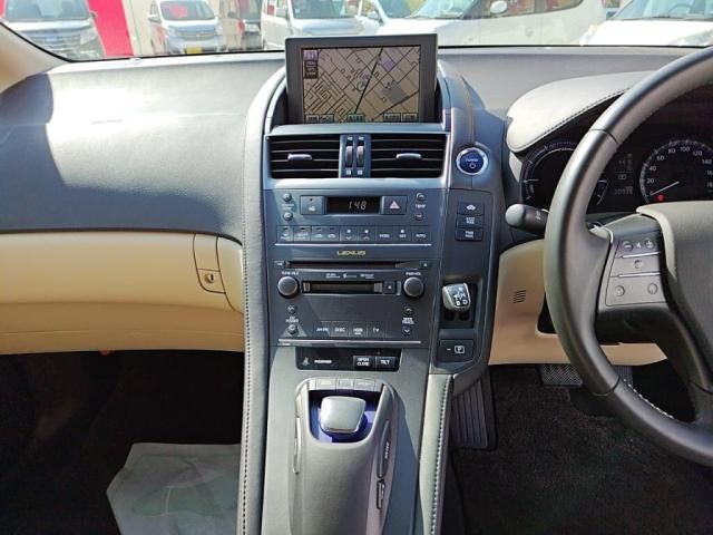 TOYOTA LEXUS HS250H 2012 Image 31