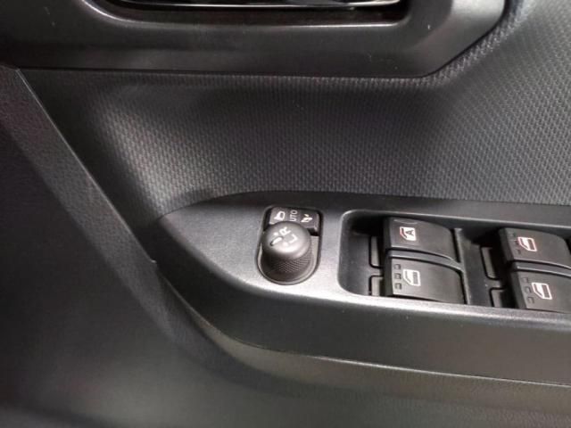 DAIHATSU MIRA E:S 2017 Image 31