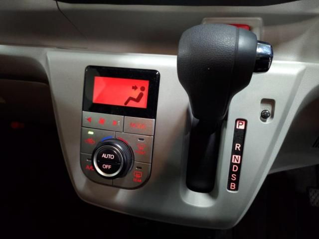 DAIHATSU MIRA E:S 2017 Image 31