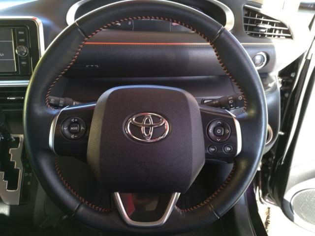 TOYOTA SIENTA 2018 Image 31