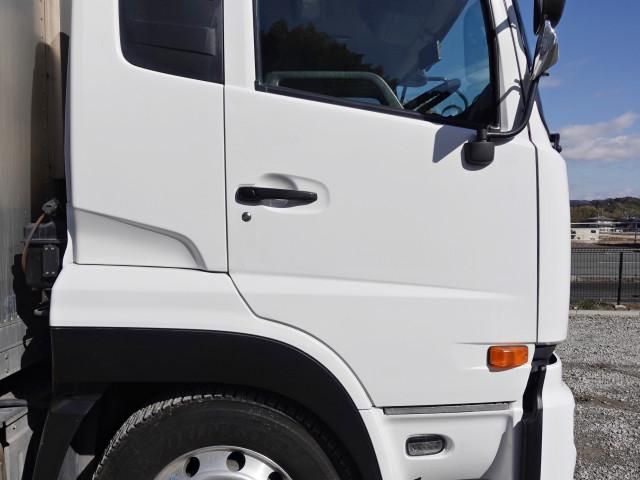 NISSAN DIESEL QUON 2015 Image 31