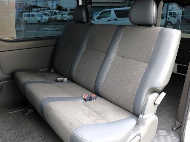 TOYOTA HIACE VAN 2WD 2024 Image 31