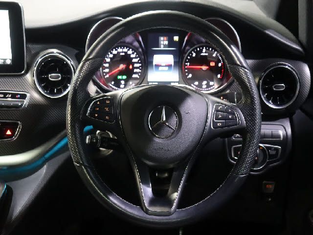 MERCEDES BENZ V CLAS 2020 Image 31