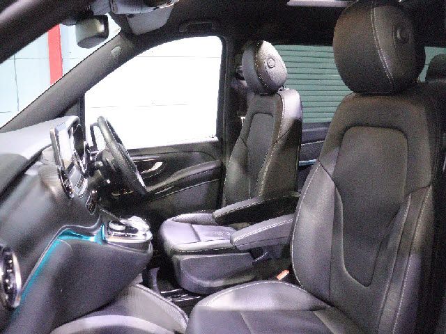 MERCEDES BENZ V CLAS 2020 Image 31