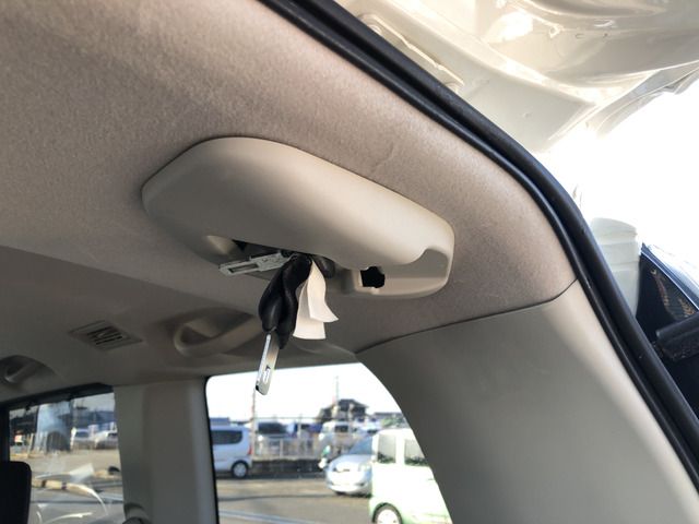 NISSAN SERENA  S-HYBRID 2015 Image 31