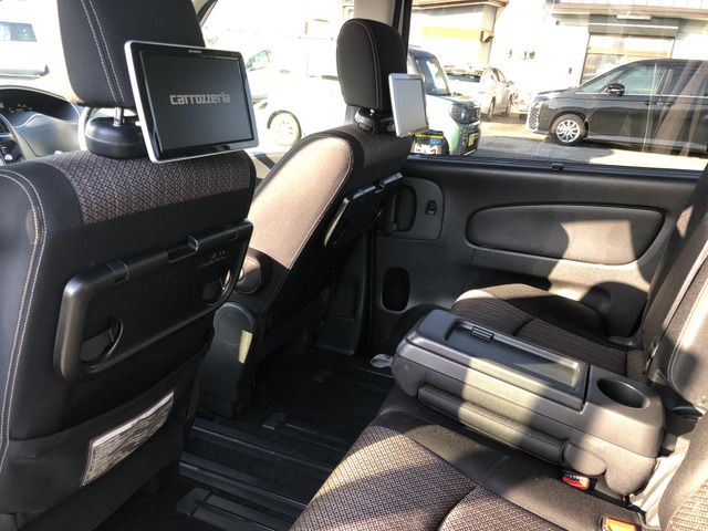 NISSAN SERENA  S-HYBRID 2015 Image 31