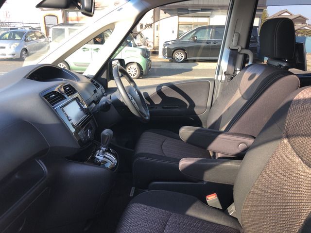 NISSAN SERENA  S-HYBRID 2015 Image 31