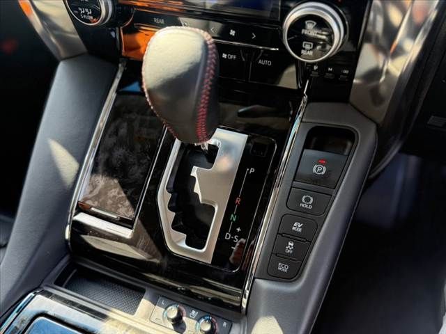 TOYOTA ALPHARD HYBRID 4WD 2020 Image 31