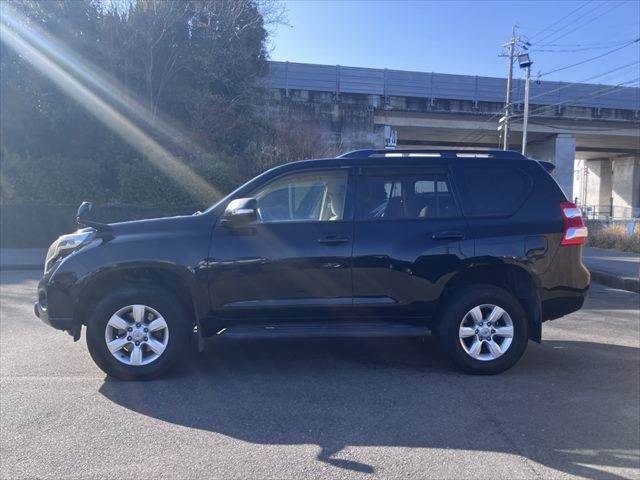 TOYOTA LANDCRUISER PRADO 2014 Image 31