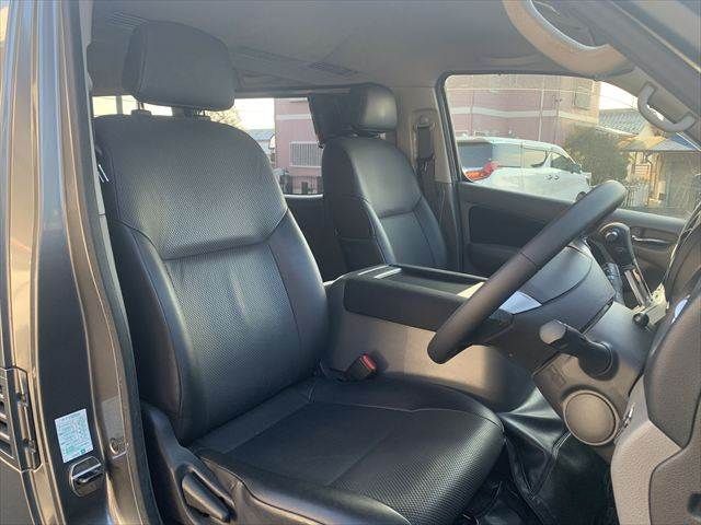 NISSAN NV350 CARAVAN 2019 Image 31