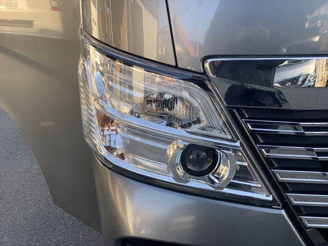 NISSAN NV350 CARAVAN 2019 Image 31