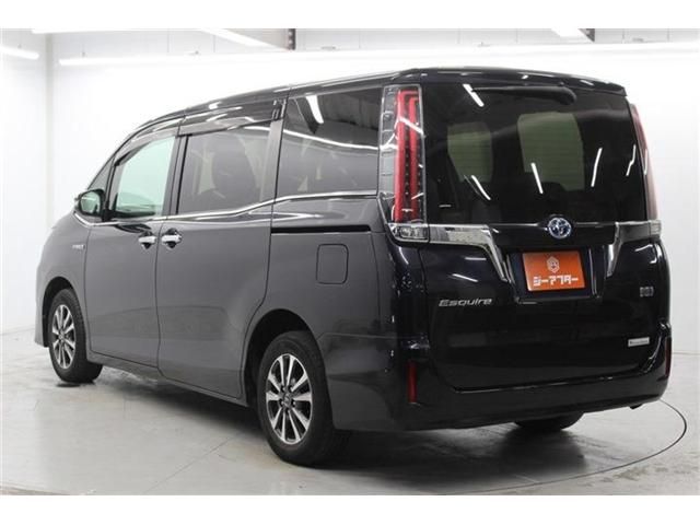 TOYOTA ESQUIRE HYBRID 2017 Image 31