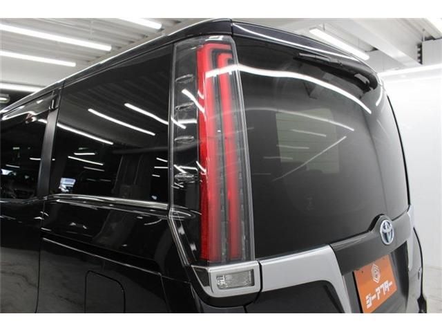 TOYOTA ESQUIRE HYBRID 2017 Image 31