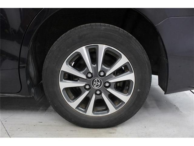 TOYOTA ESQUIRE HYBRID 2017 Image 31