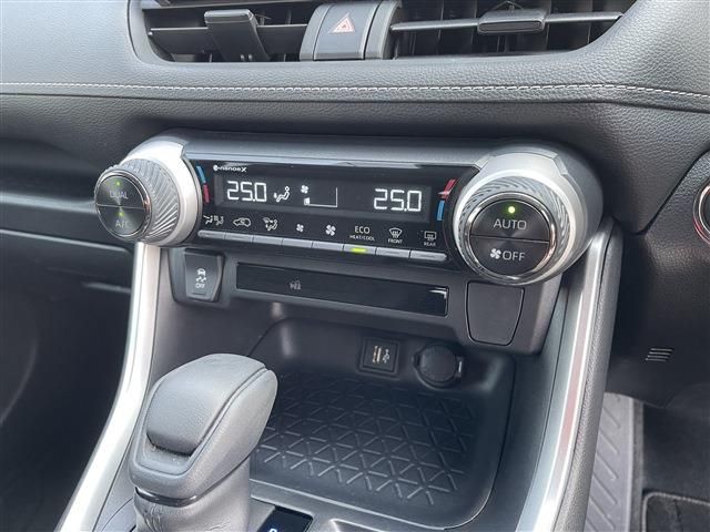 TOYOTA RAV4 2WD 2022 Image 31