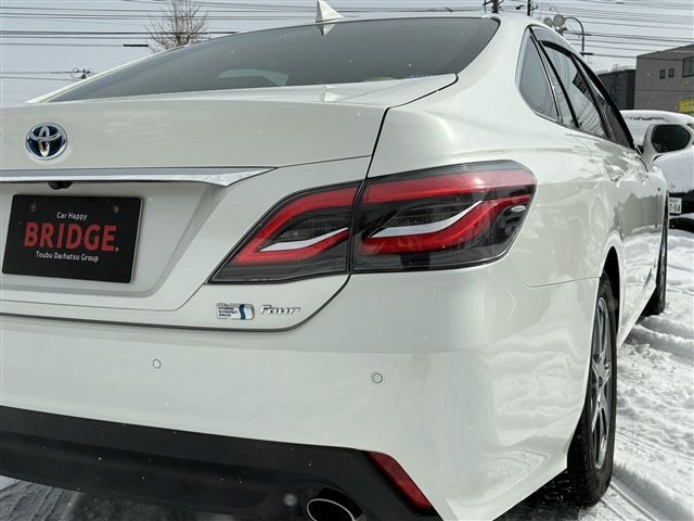 TOYOTA CROWN SEDAN HYBRID 4 2018 Image 31