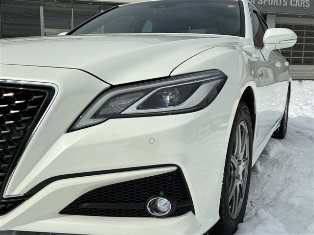 TOYOTA CROWN SEDAN HYBRID 4 2018 Image 31