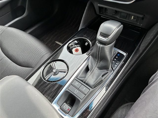 TOYOTA CROWN SEDAN HYBRID 4 2018 Image 31