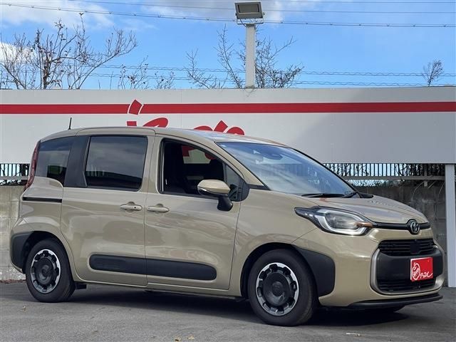 TOYOTA SIENTA HYBRID 2024 Image 31