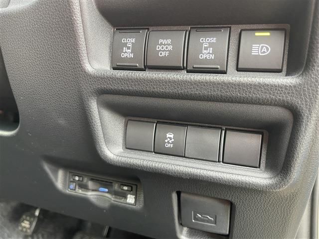 TOYOTA SIENTA HYBRID 2024 Image 31