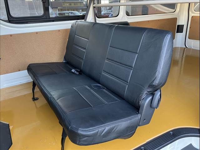 TOYOTA HIACE VAN 4WD 2022 Image 31