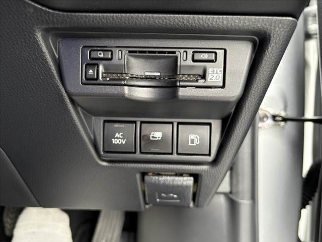 TOYOTA PRIUS 2023 Image 31