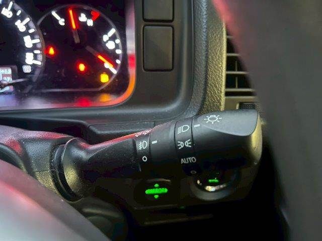 TOYOTA HIACE WAGON 2015 Image 31