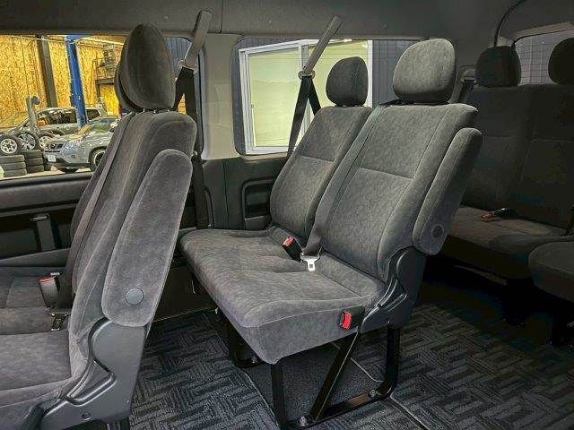 TOYOTA HIACE WAGON 2015 Image 31