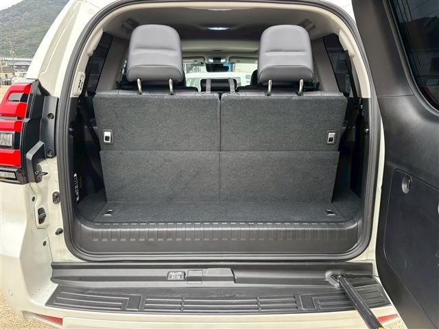 TOYOTA LANDCRUISER PRADO 2023 Image 31