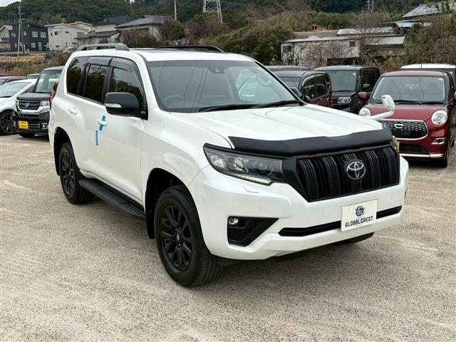 TOYOTA LANDCRUISER PRADO 2023 Image 31