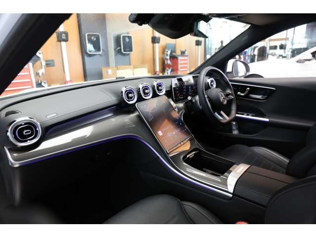 MERCEDES BENZ C CLAS 2025 Image 31