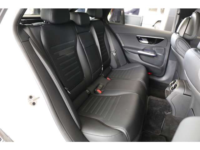 MERCEDES BENZ C CLAS 2025 Image 31