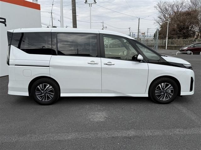NISSAN SERENA  WG 2025 Image 31
