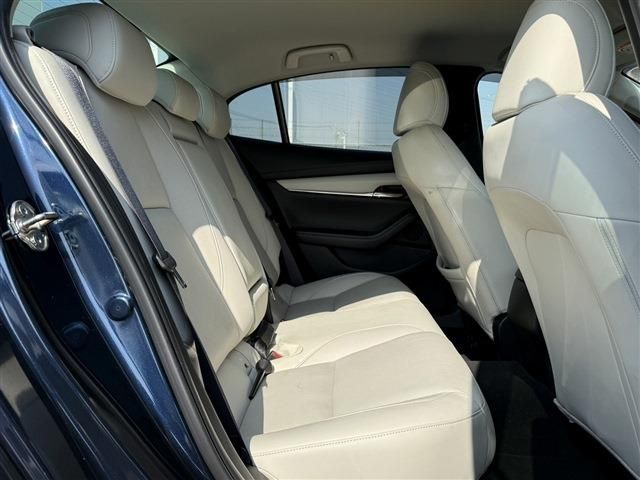 MAZDA 3 SEDAN 2021 Image 31