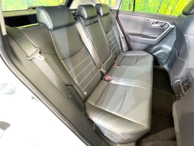 TOYOTA RAV4 HYBRID 4WD 2021 Image 31