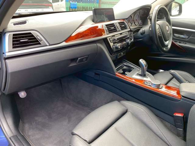 ALPINA B3 TOURING 2016 Image 31