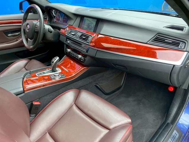 ALPINA B5 LIMOUSINE 2012 Image 31