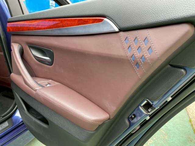 ALPINA B5 LIMOUSINE 2012 Image 31