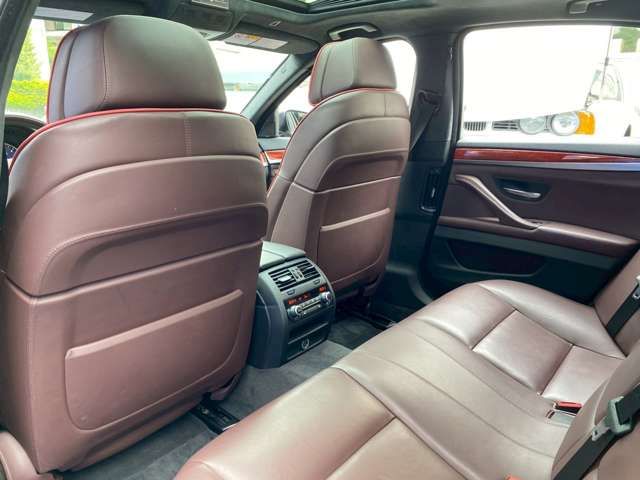 ALPINA B5 LIMOUSINE 2012 Image 31