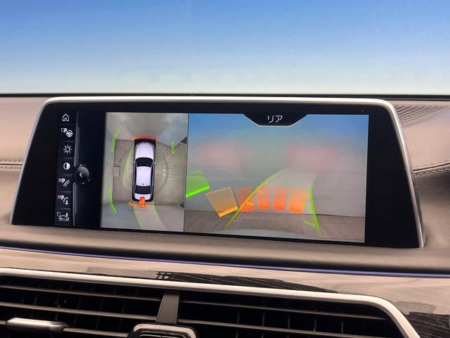 BMW 7SERIES 2016 Image 31