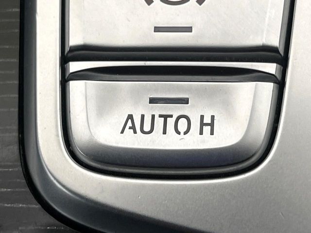 BMW 7SERIES 2016 Image 31