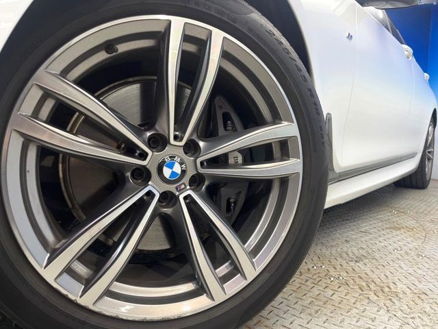 BMW 7SERIES 2016 Image 31