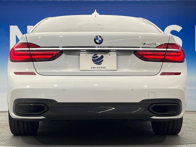 BMW 7SERIES 2016 Image 31