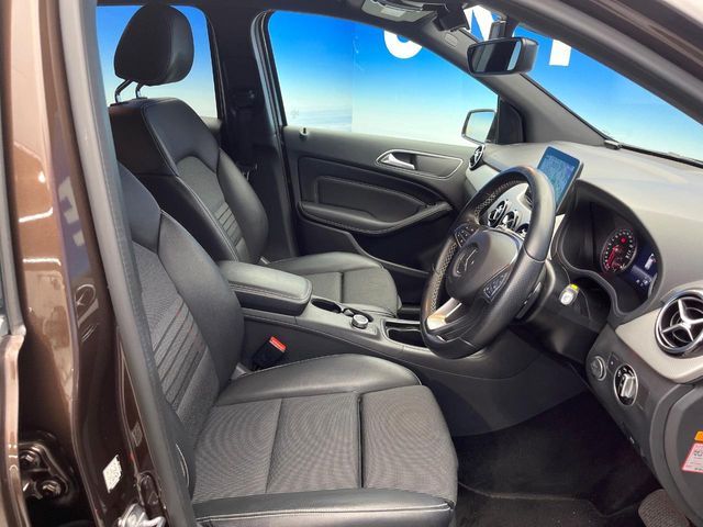 MERCEDES BENZ B CLAS 2018 Image 31