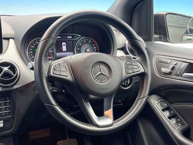 MERCEDES BENZ B CLAS 2018 Image 31