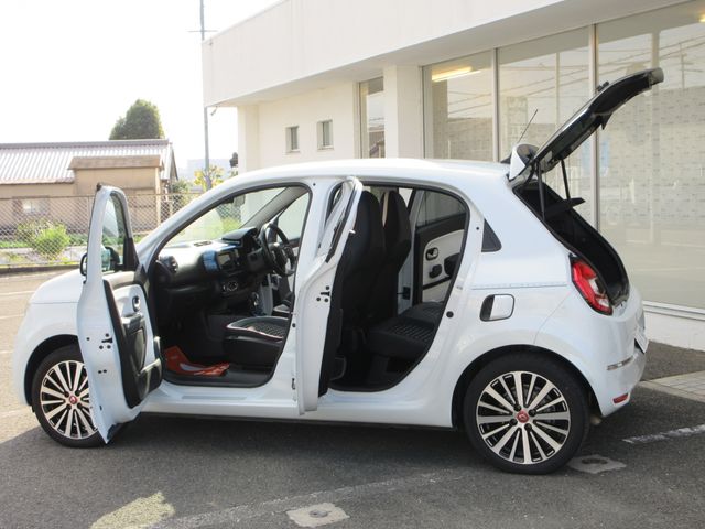 RENAULT TWINGO 2020 Image 31